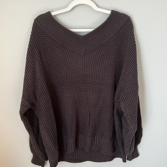 Zenana V-Neck Oversized Sweater / Size 1X - Picture 4 of 5